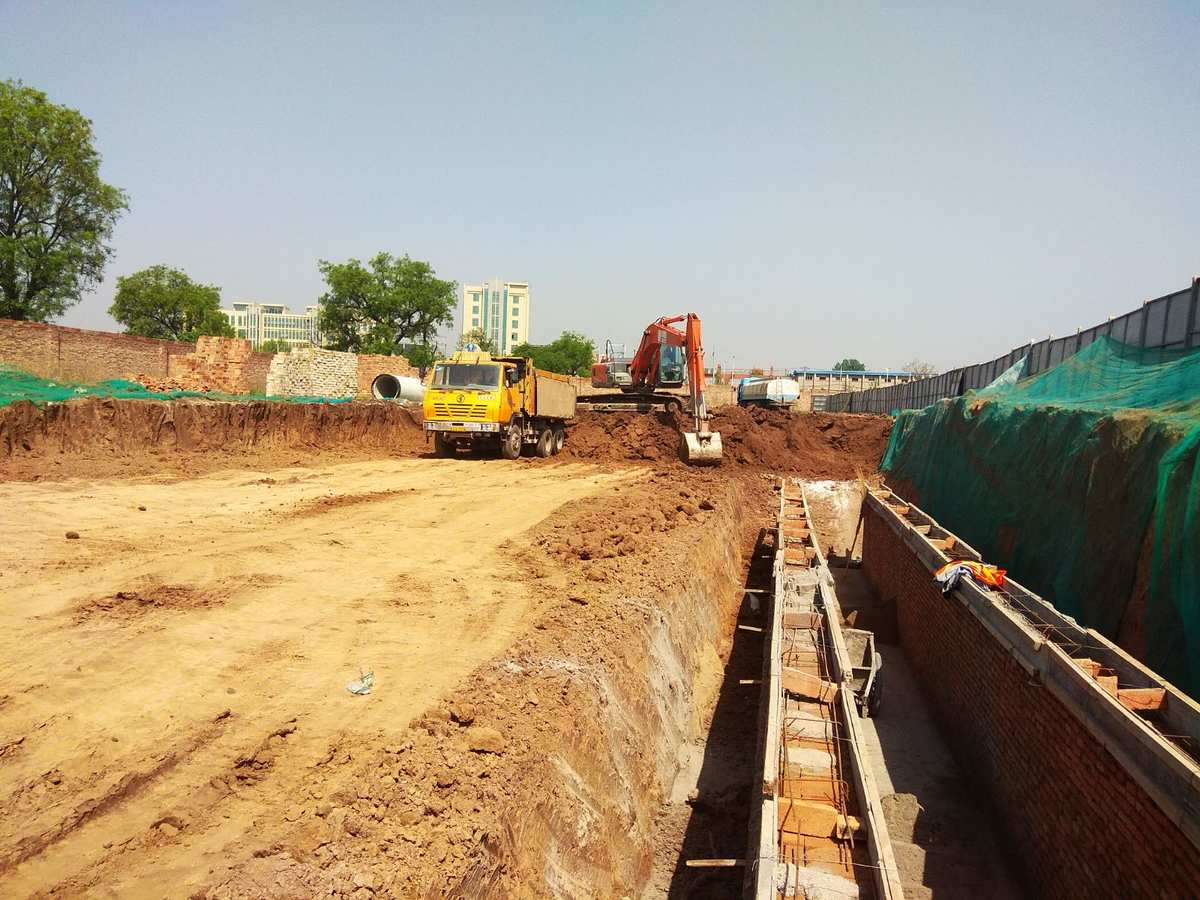 河南洛陽(yáng)豐北路市政道路工程2020年11月2日 - 美篇