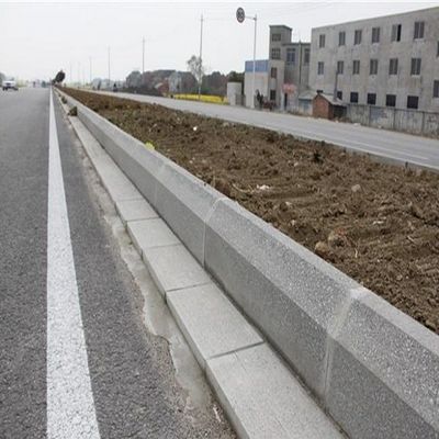 市政工程中的路沿石與樹坑石 功能、材料與應用